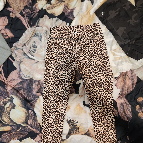 Leopard print leggings - Picture 3 of 5